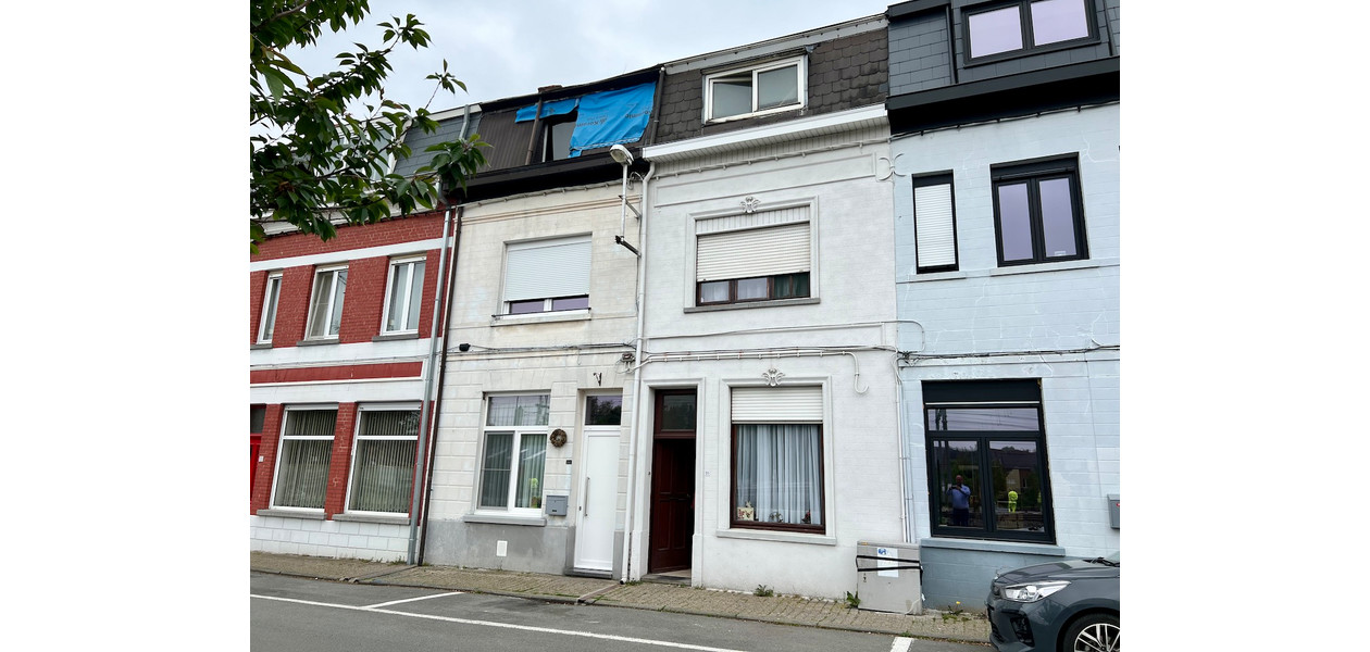 RUIME GEZINSWONING MET 4 SLAAPKAMERS & TUIN