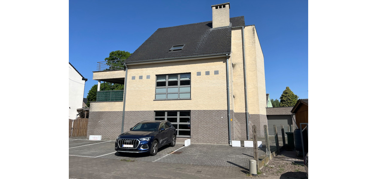 APPART MODERNE, SPACIEUX ET LUMINEUX AVEC TERRASSE ET PARKING