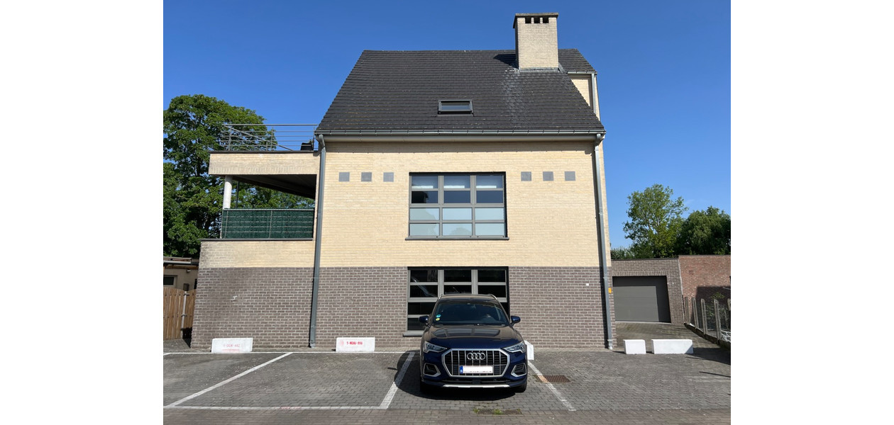 APPART MODERNE, SPACIEUX ET LUMINEUX AVEC TERRASSE ET PARKING
