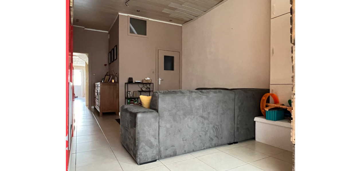 MAISON FAMILIALE CONFORTABLE EN PLEIN CENTRE-VILLE