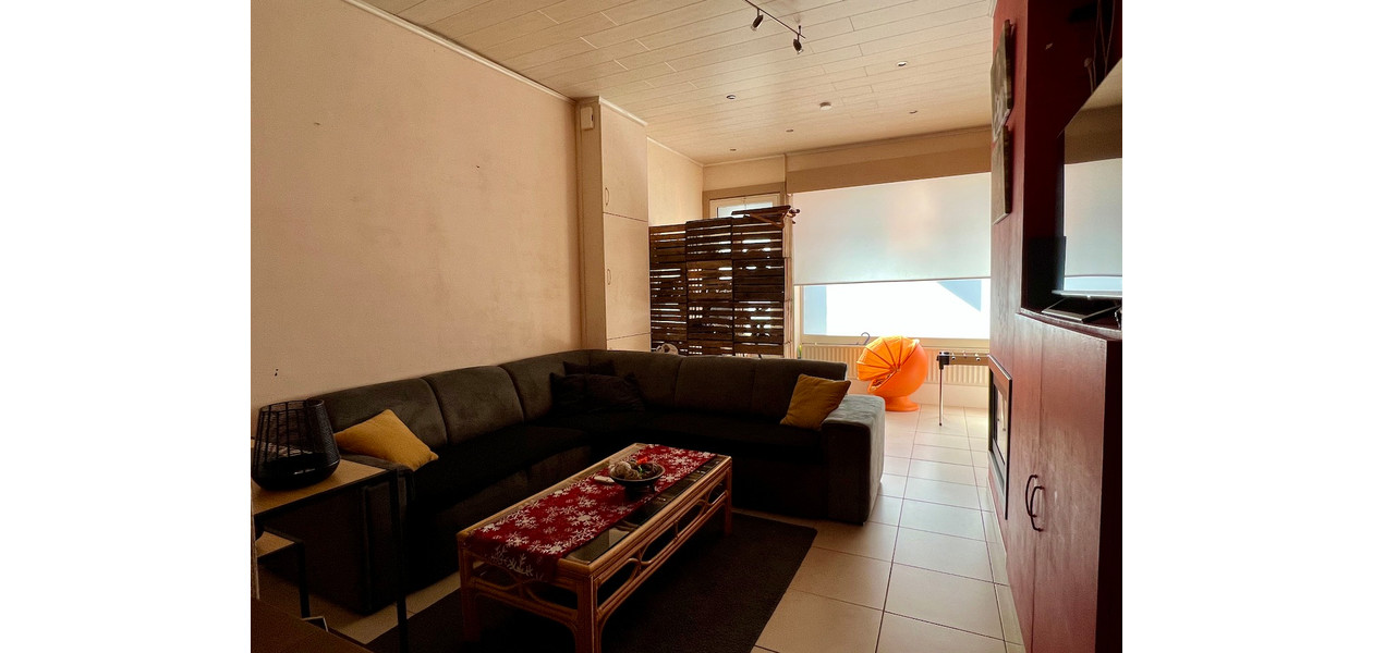 MAISON FAMILIALE CONFORTABLE EN PLEIN CENTRE-VILLE