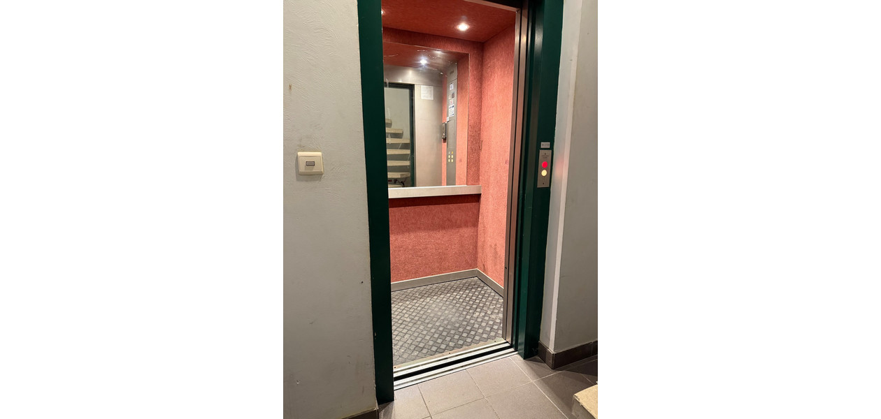 KNUSSE STUDIO/ STUDENTENKOT OP TIEN MINUTEN CENTRUM GENT