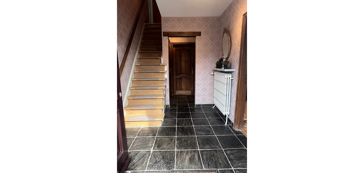 VILLA SITUÉE UNIQUE SUR CA 9 ARES, 4 CHAMBRES - GARAGE - AU CALME