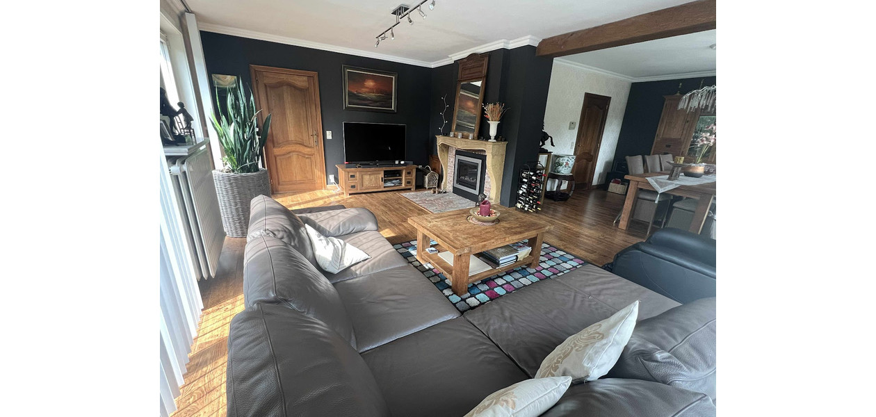 VILLA SITUÉE UNIQUE SUR CA 9 ARES, 4 CHAMBRES - GARAGE - AU CALME