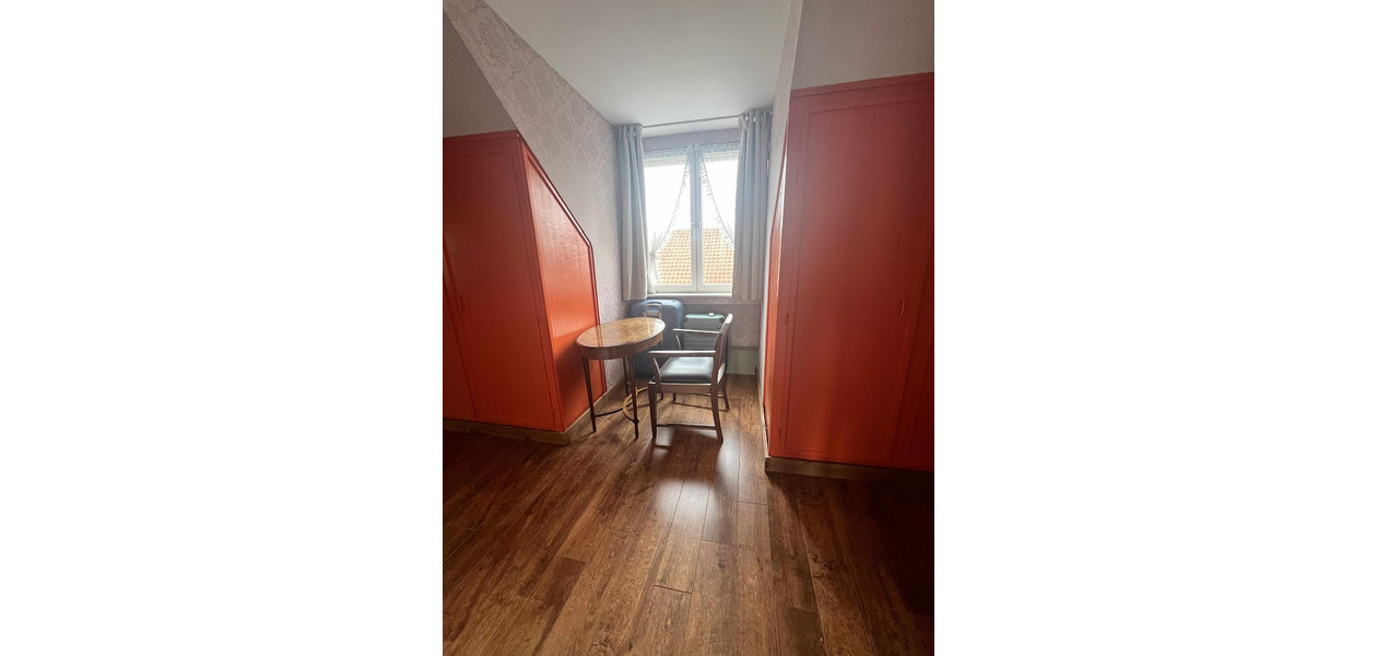 VILLA SITUÉE UNIQUE SUR CA 9 ARES, 4 CHAMBRES - GARAGE - AU CALME