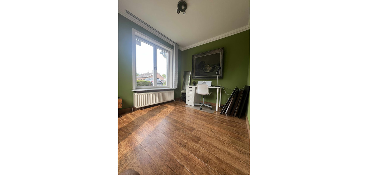 VILLA SITUÉE UNIQUE SUR CA 9 ARES, 4 CHAMBRES - GARAGE - AU CALME