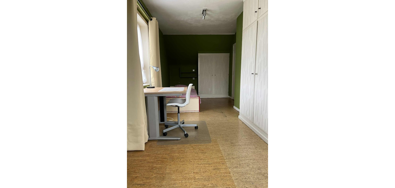 VILLA SITUÉE UNIQUE SUR CA 9 ARES, 4 CHAMBRES - GARAGE - AU CALME