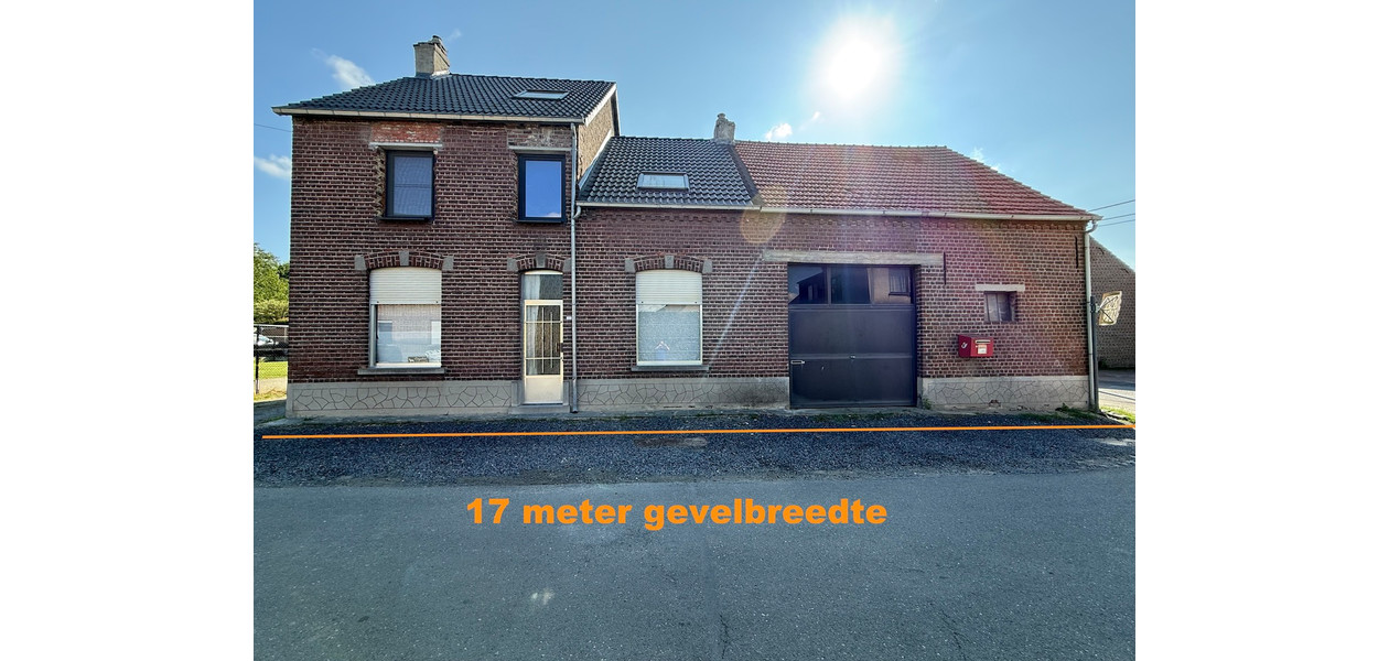 MAISON DE CAMPAGNE À RÉNOVER AVEC DES POSSIBILITÉS INFINIES