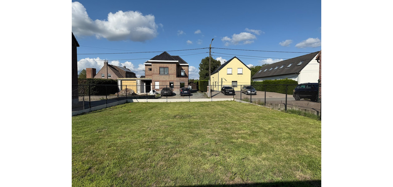 MAISON DE CAMPAGNE À RÉNOVER AVEC DES POSSIBILITÉS INFINIES