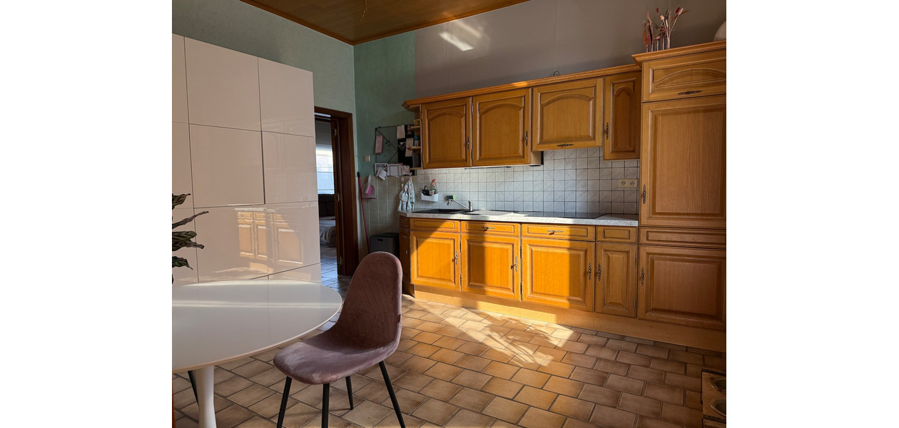MAISON DE CAMPAGNE À RÉNOVER AVEC DES POSSIBILITÉS INFINIES