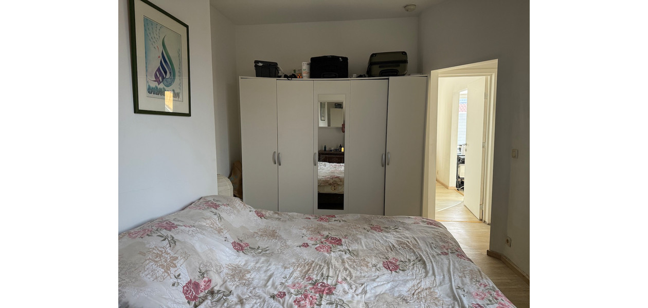 RUIME LICHTRIJKE FLAT IN VOLLE CENTRUM VAN BRUSSEL . INSTAPKLAAR / DIRECT VERHUURBAAR