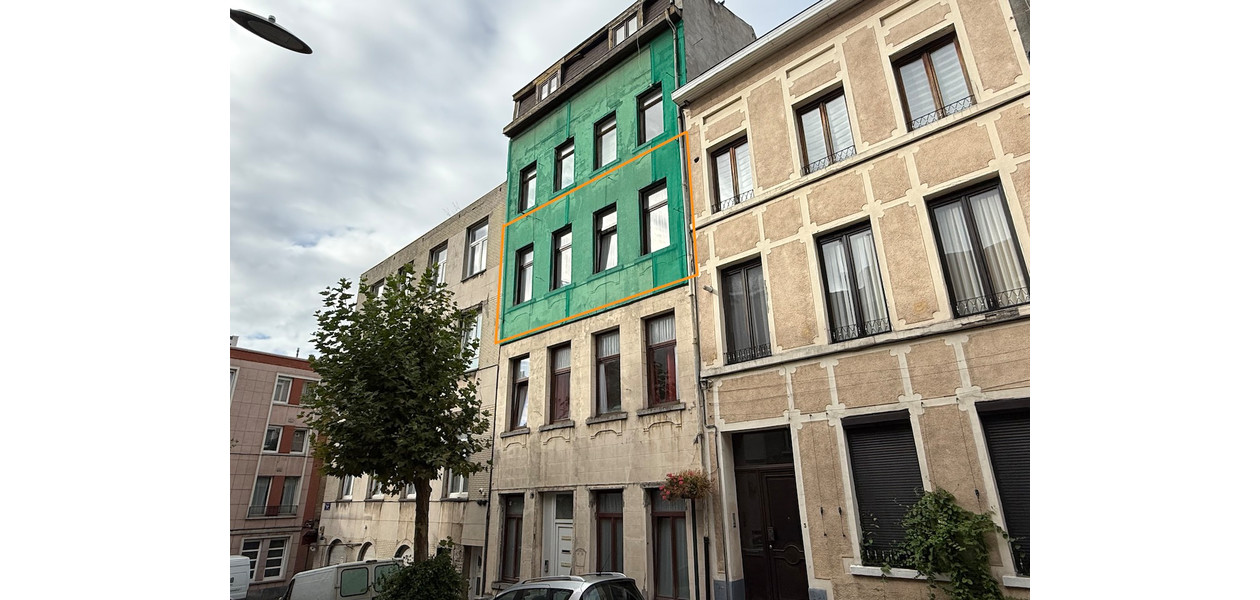 RUIME LICHTRIJKE FLAT IN VOLLE CENTRUM VAN BRUSSEL . INSTAPKLAAR / DIRECT VERHUURBAAR