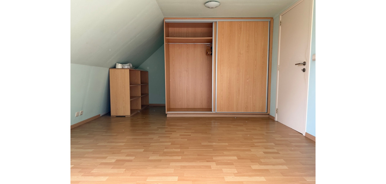 RUIME DUPLEX MET 4 SLAAPKAMERS & TERRAS