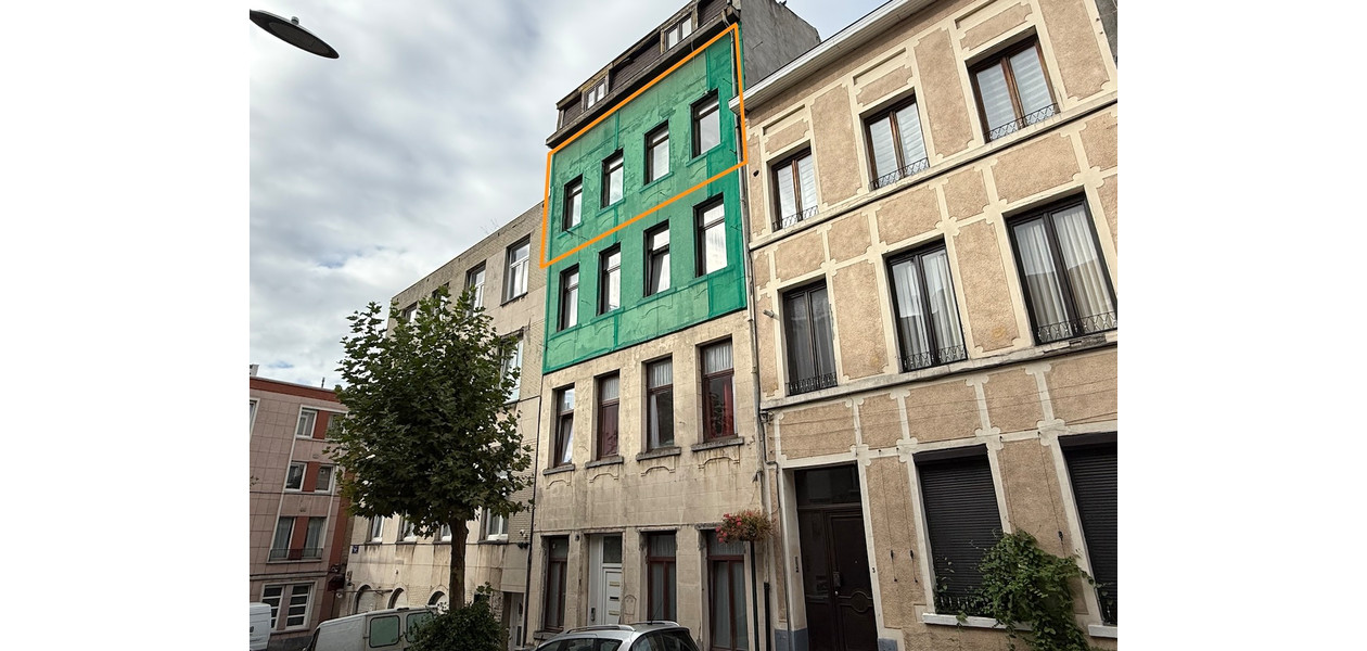 RUIME LICHTRIJKE FLAT IN VOLLE CENTRUM VAN BRUSSEL . INSTAPKLAAR / DIRECT VERHUURBAAR