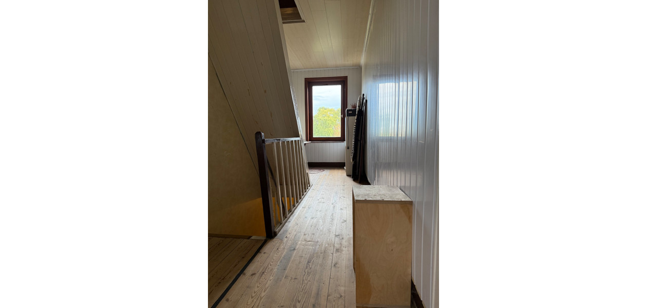 RUIME TE RENOVEREN STIJLVOLLE WONING MET IMMENSE TUIN, GARAGE