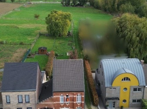 RUIME TE RENOVEREN STIJLVOLLE WONING MET IMMENSE TUIN, GARAGE