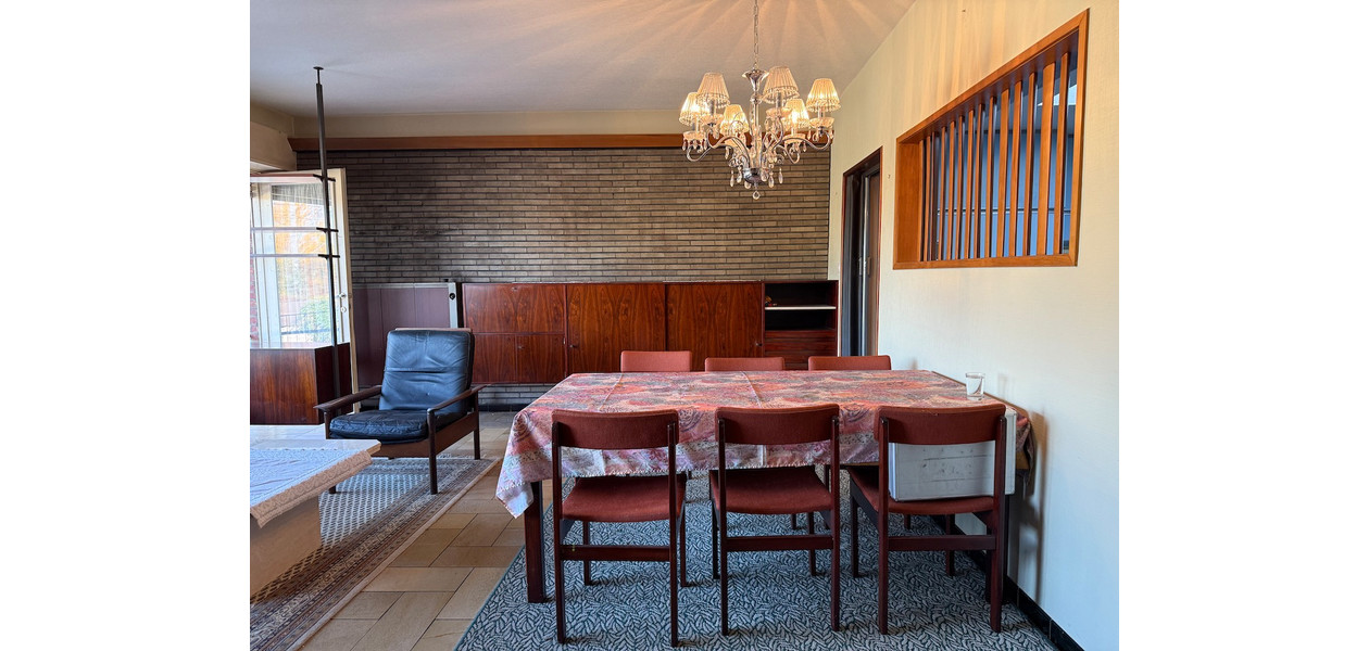 MAISON TRÈS SPACIEUSE EN CENTRE-VILLE. JARDIN ET GARAGE