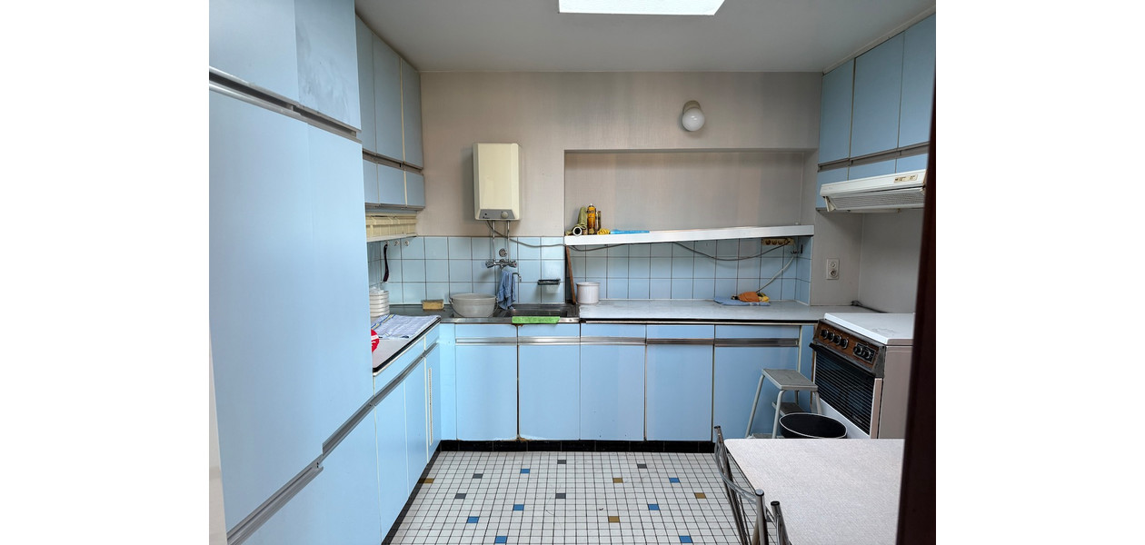 MAISON TRÈS SPACIEUSE EN CENTRE-VILLE. JARDIN ET GARAGE