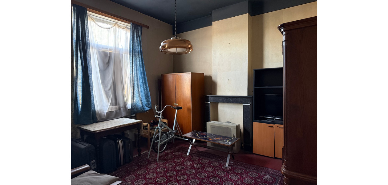 MAISON TRÈS SPACIEUSE EN CENTRE-VILLE. JARDIN ET GARAGE