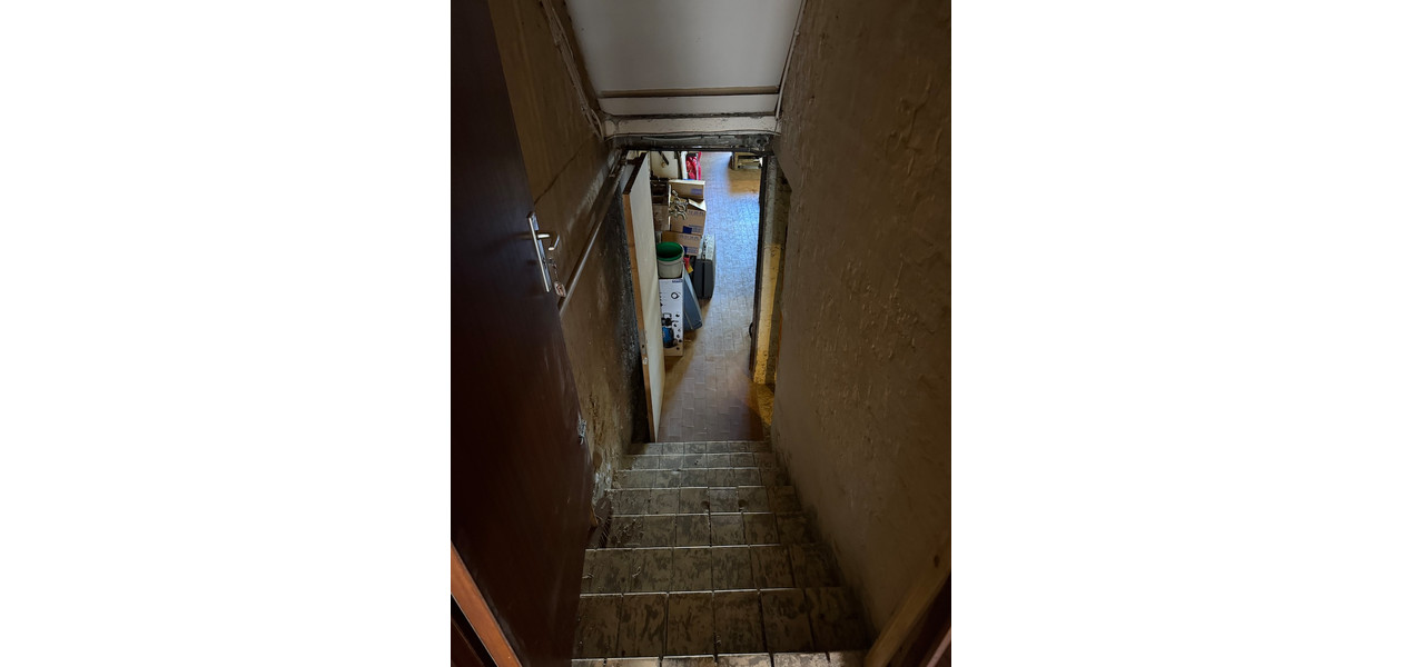 MAISON TRÈS SPACIEUSE EN CENTRE-VILLE. JARDIN ET GARAGE