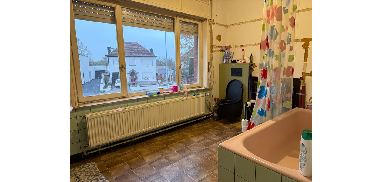 MAISON 3 FAÇADE -  530 M² - 3 CHAMBRES - JARDIN - GARAGE