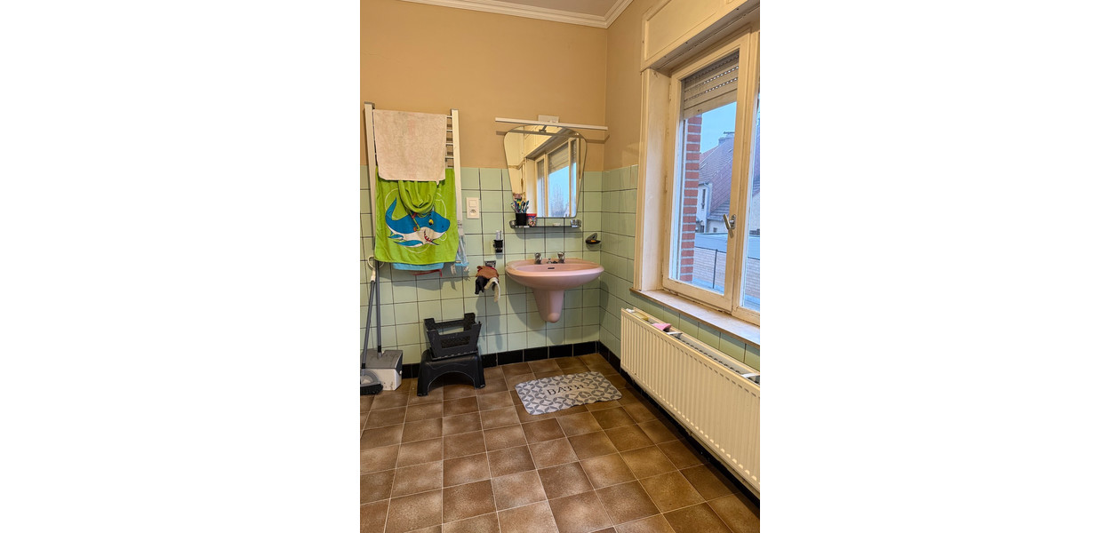 MAISON 3 FAÇADE -  530 M² - 3 CHAMBRES - JARDIN - GARAGE