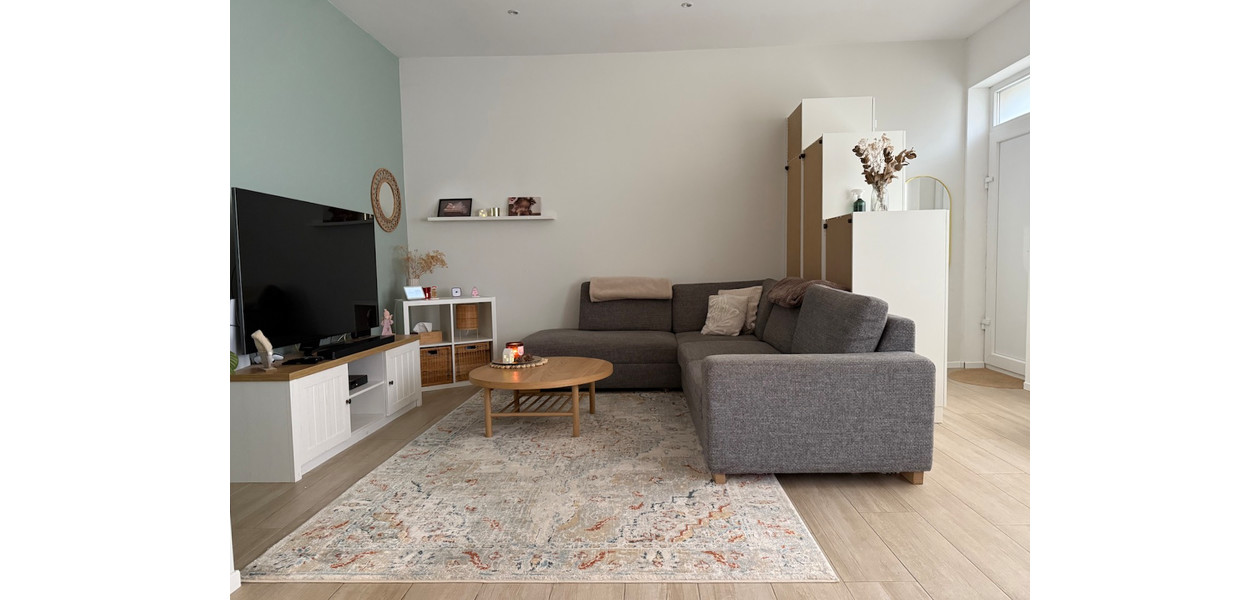 MAISON FAMILIALE SPACIEUSE ENTIÈREMENT RÉNOVÉE