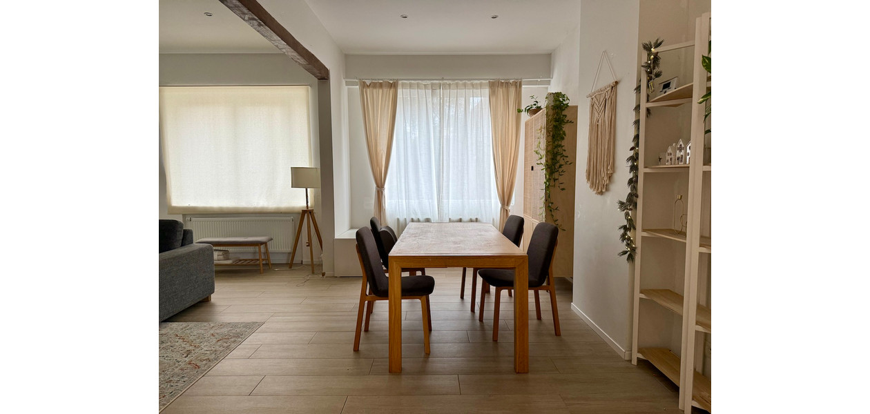 MAISON FAMILIALE SPACIEUSE ENTIÈREMENT RÉNOVÉE