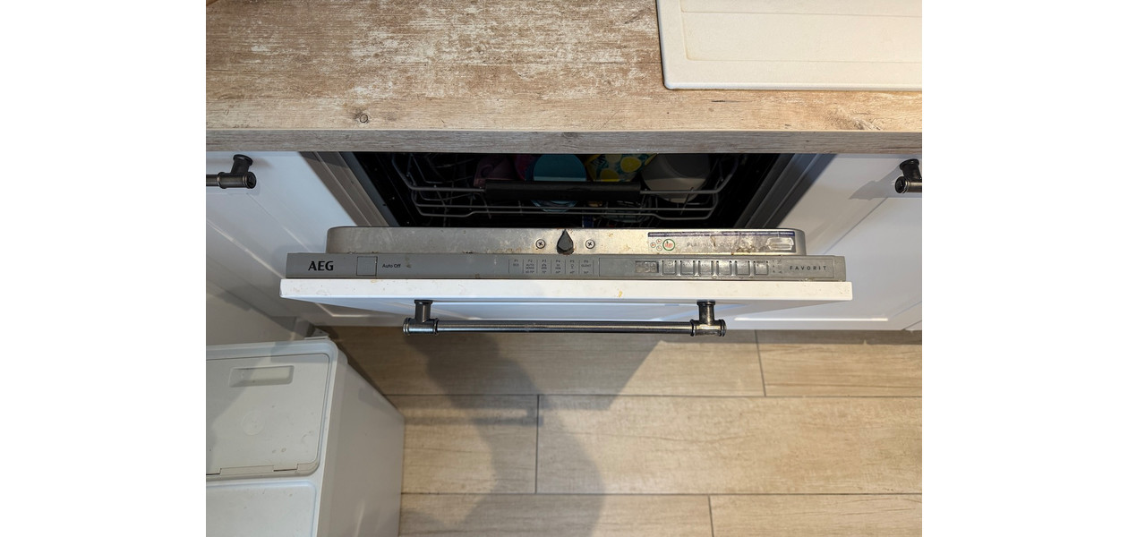 MAISON FAMILIALE SPACIEUSE ENTIÈREMENT RÉNOVÉE