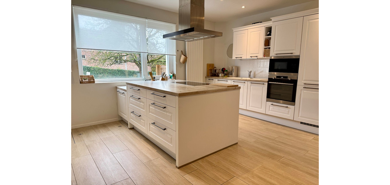 MAISON FAMILIALE SPACIEUSE ENTIÈREMENT RÉNOVÉE