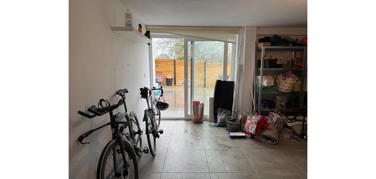 MAISON FAMILIALE SPACIEUSE ENTIÈREMENT RÉNOVÉE