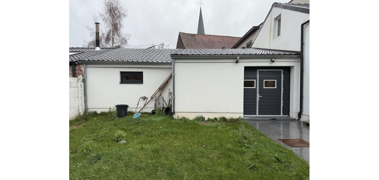 MAISON FAMILIALE SPACIEUSE ENTIÈREMENT RÉNOVÉE