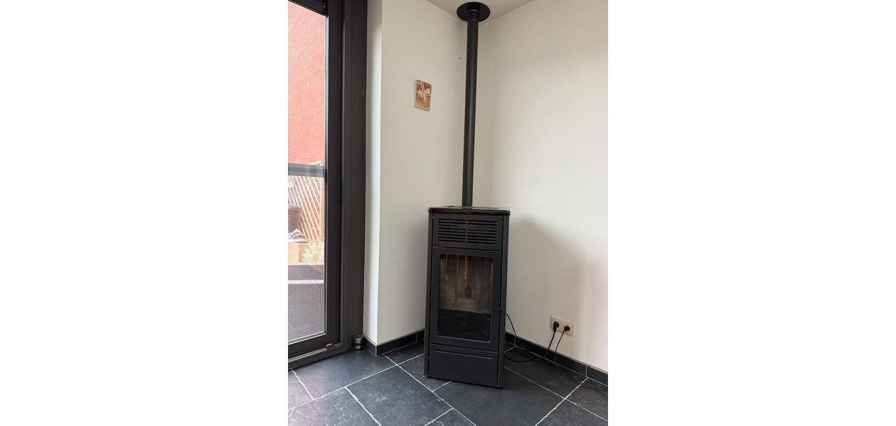 INSTAPKLARE RUIME FAMILIE WONING : 4 SLPKMRS - TUIN - GARAGE