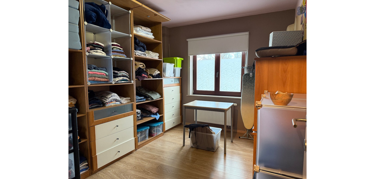 INSTAPKLARE RUIME FAMILIE WONING : 4 SLPKMRS - TUIN - GARAGE