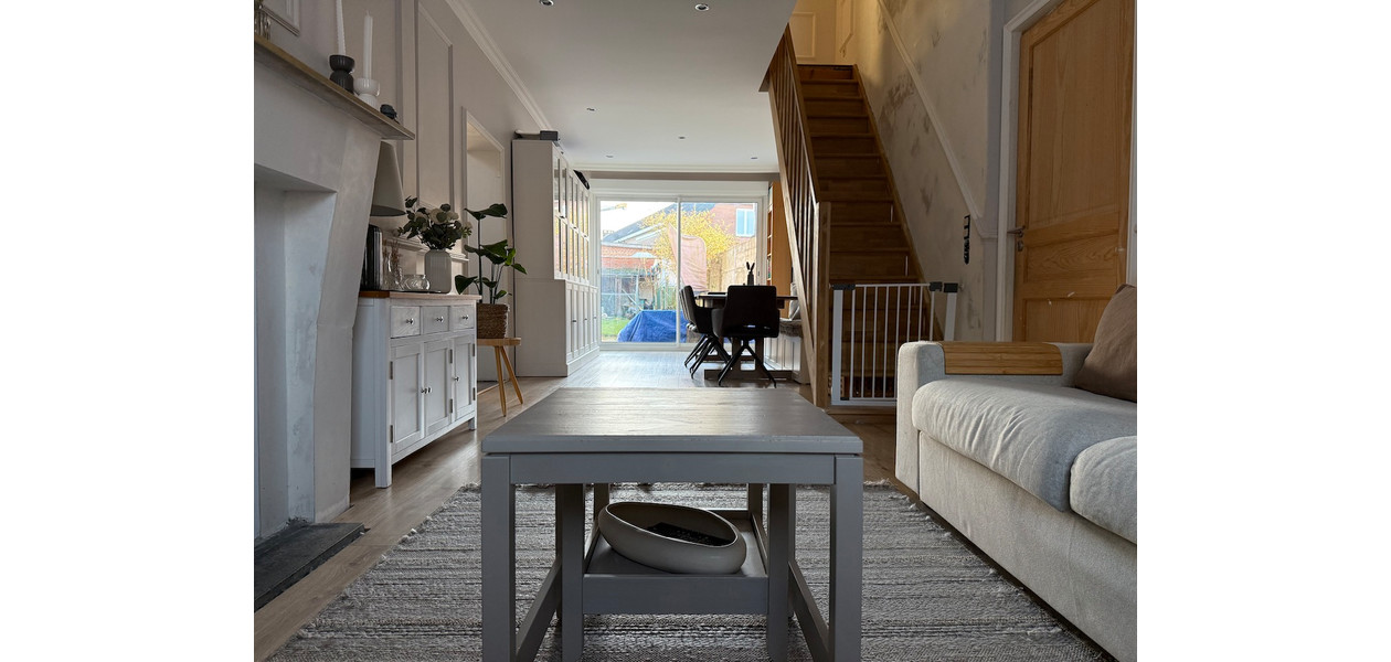 SUPER GEZELLIGE GERENOVEERDE WONING MET TUIN - INSTAPKLAAR