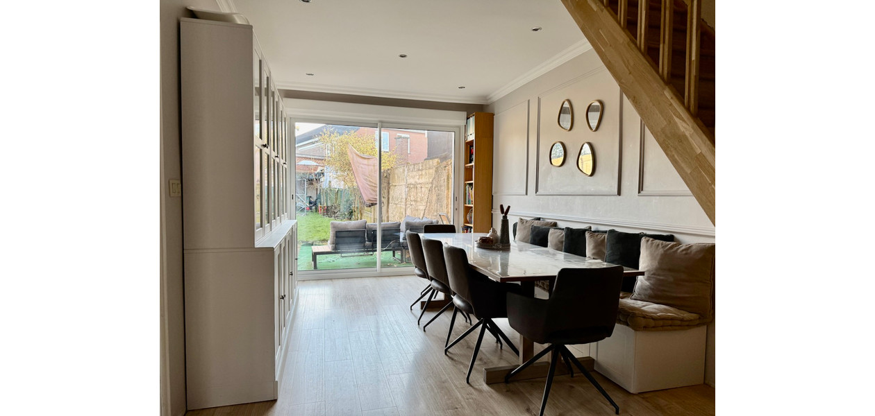 SUPER GEZELLIGE GERENOVEERDE WONING MET TUIN - INSTAPKLAAR