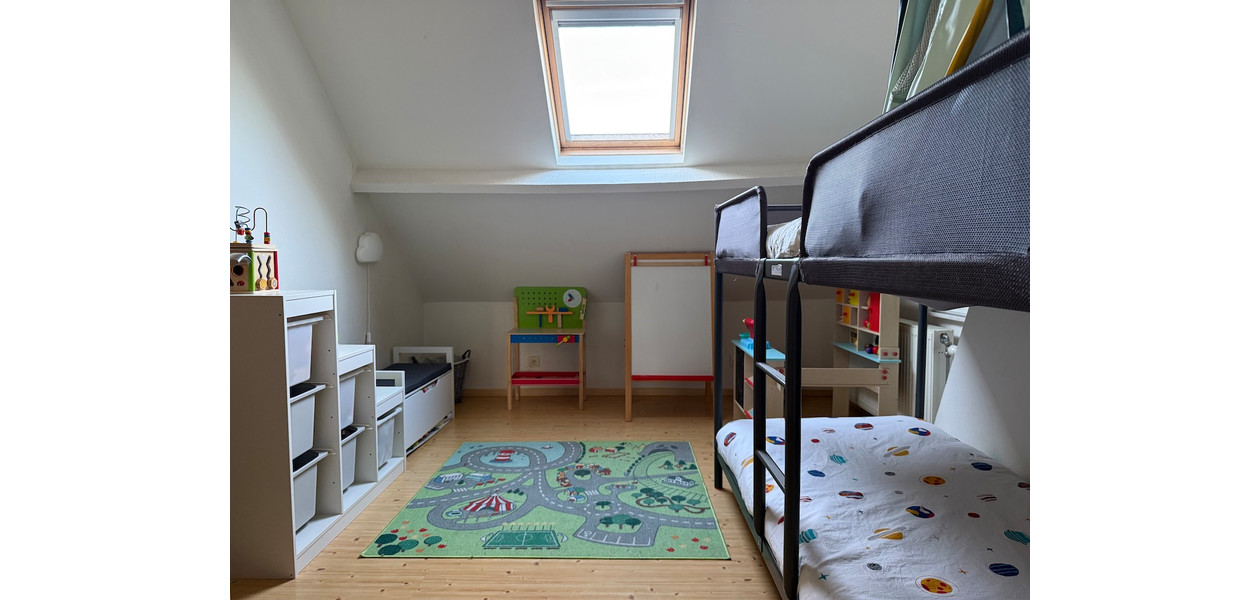 SUPER GEZELLIGE GERENOVEERDE WONING MET TUIN - INSTAPKLAAR