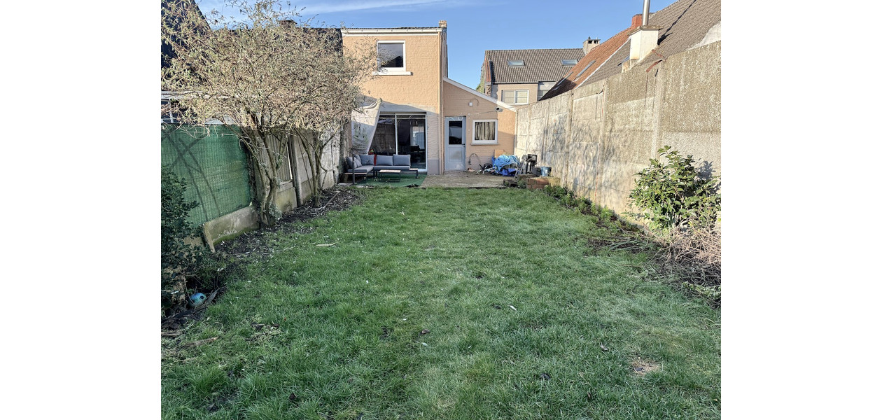 SUPER GEZELLIGE GERENOVEERDE WONING MET TUIN - INSTAPKLAAR