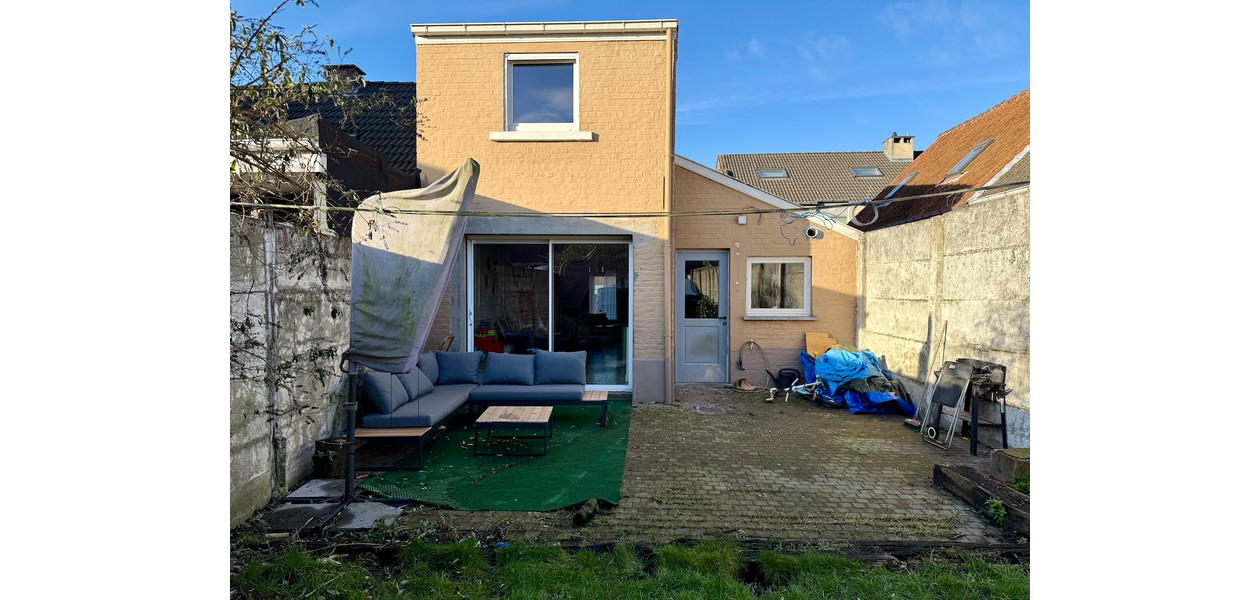 SUPER GEZELLIGE GERENOVEERDE WONING MET TUIN - INSTAPKLAAR