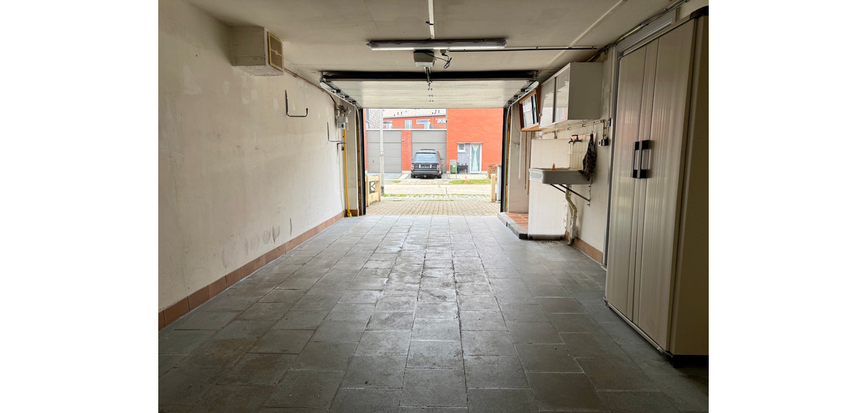 INSTAPKLARE BEL-ETAGE MET 3 SLPKMRS - TUIN & GARAGE