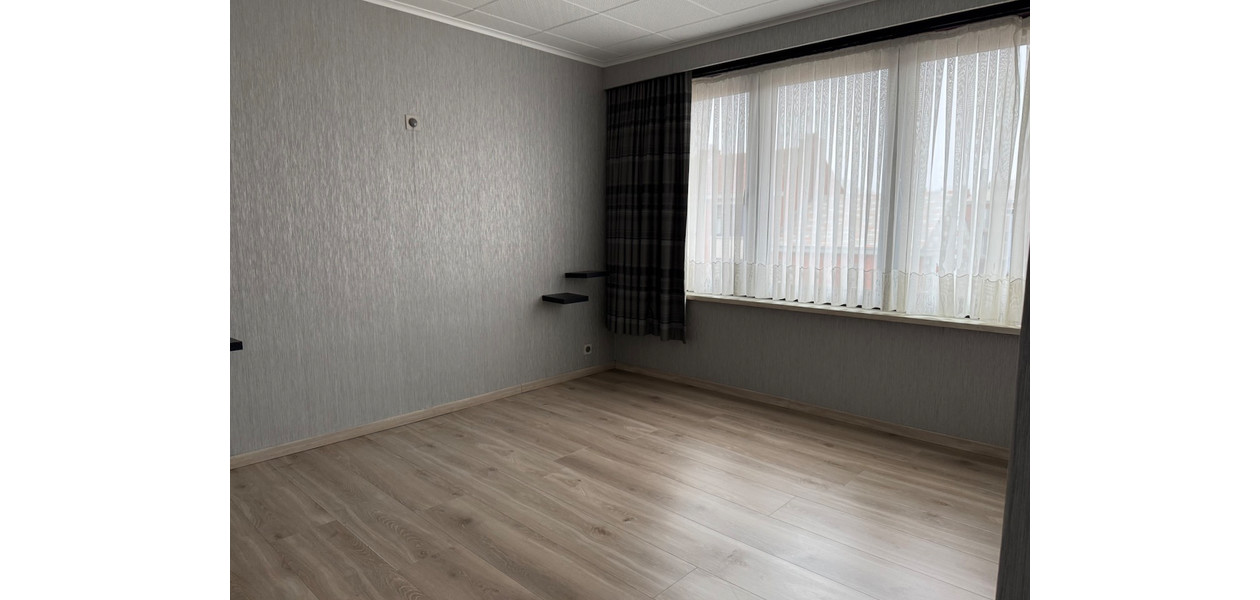 INSTAPKLARE BEL-ETAGE MET 3 SLPKMRS - TUIN & GARAGE