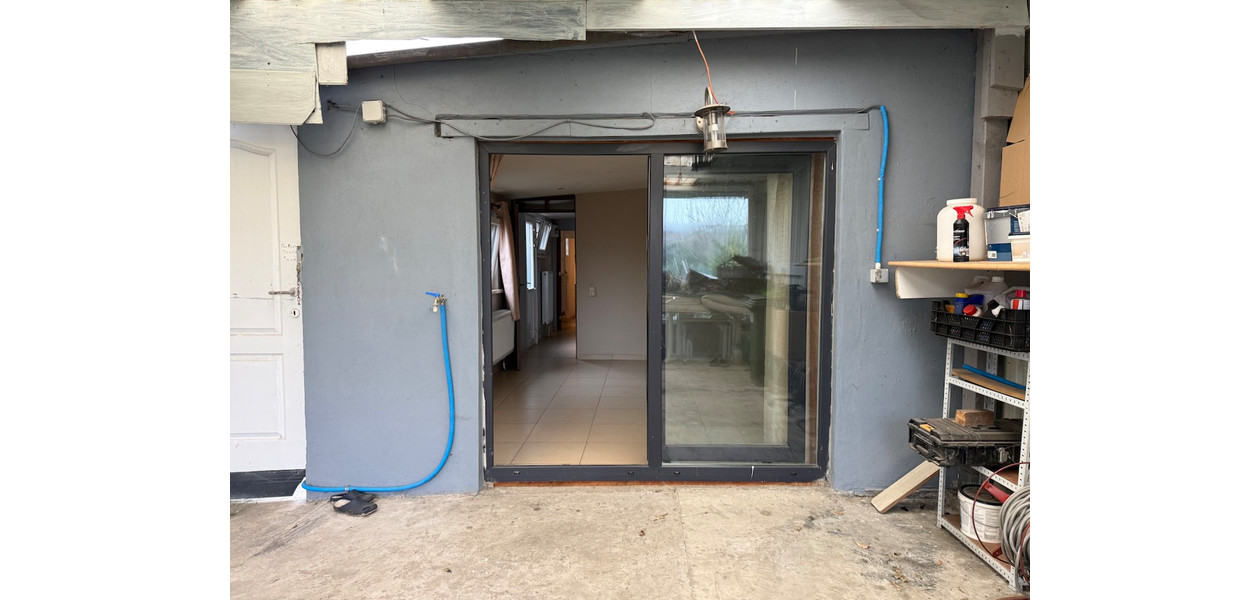 GEZELLIGE GEZINSWONING MET 3 SLAAPKAMERS EN TUIN