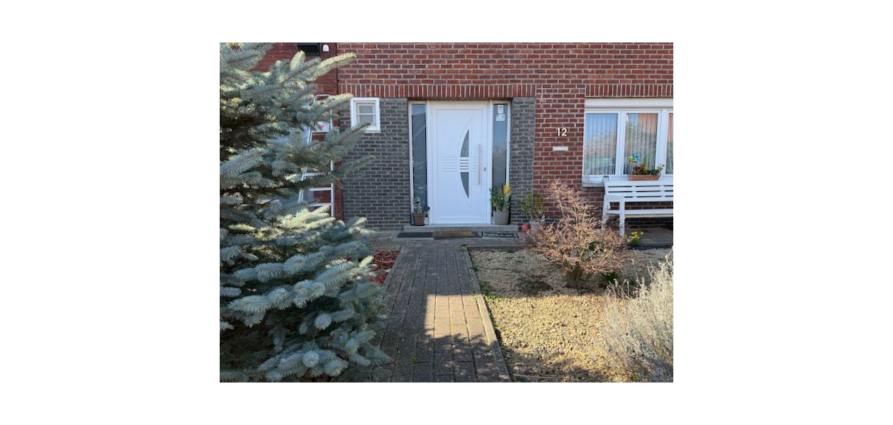 RUSTIG GELEGEN HOB IN RESIDENTIËLE WIJK, 3 SLAAPKAMERS, TUIN & GARAGE