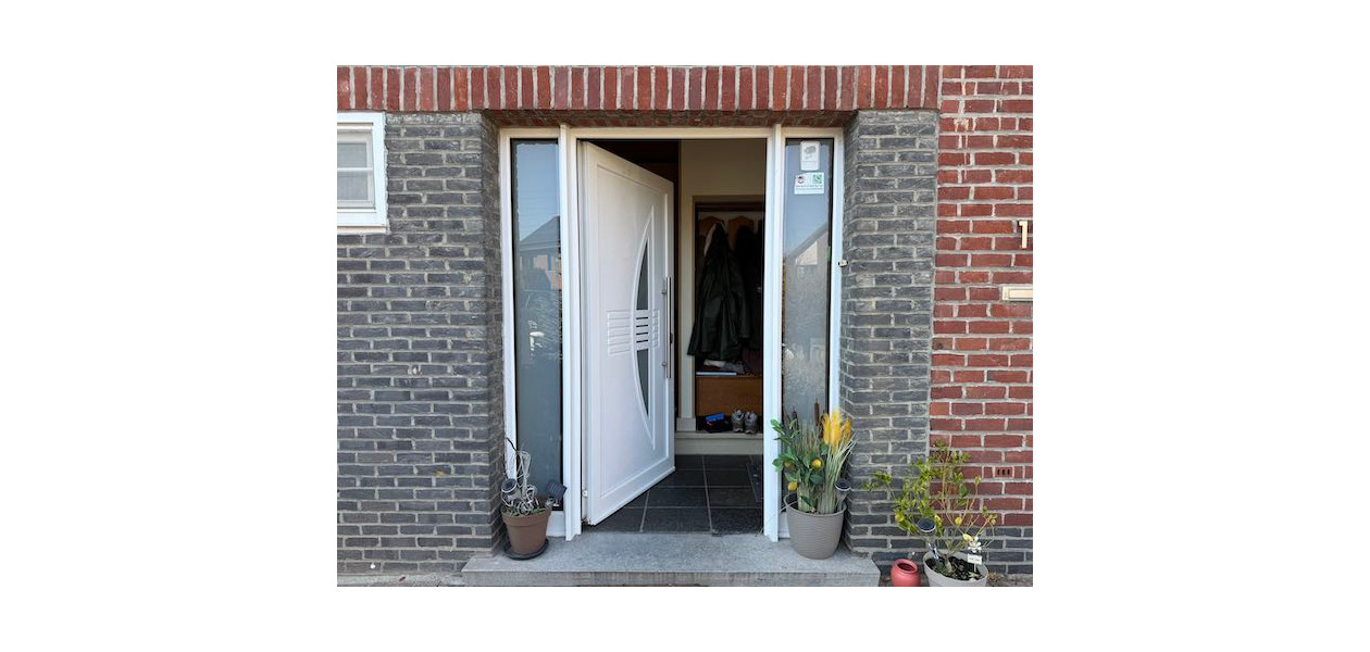 RUSTIG GELEGEN HOB IN RESIDENTIËLE WIJK, 3 SLAAPKAMERS, TUIN & GARAGE