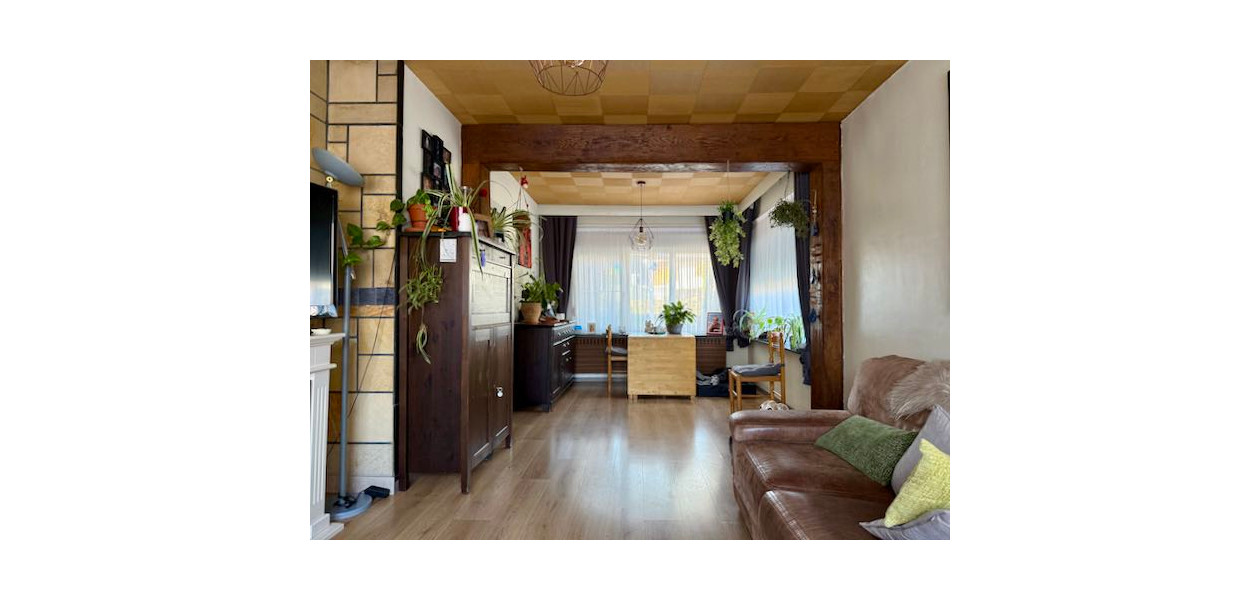 RUSTIG GELEGEN HOB IN RESIDENTIËLE WIJK, 3 SLAAPKAMERS, TUIN & GARAGE