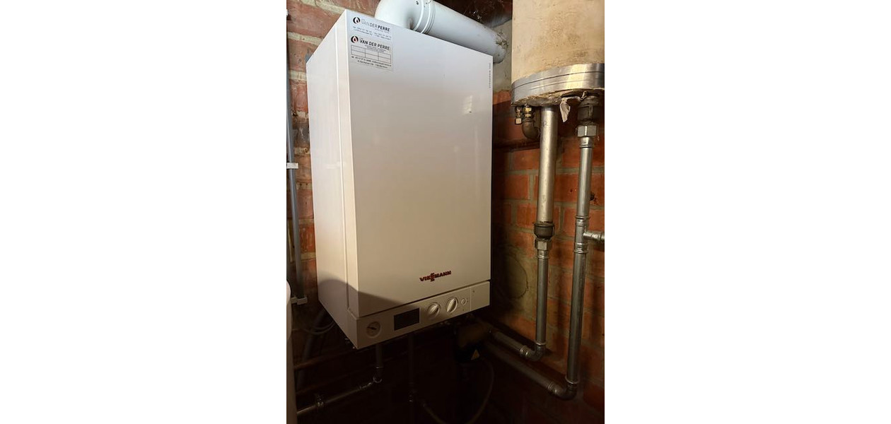 RUSTIG GELEGEN HOB IN RESIDENTIËLE WIJK, 3 SLAAPKAMERS, TUIN & GARAGE