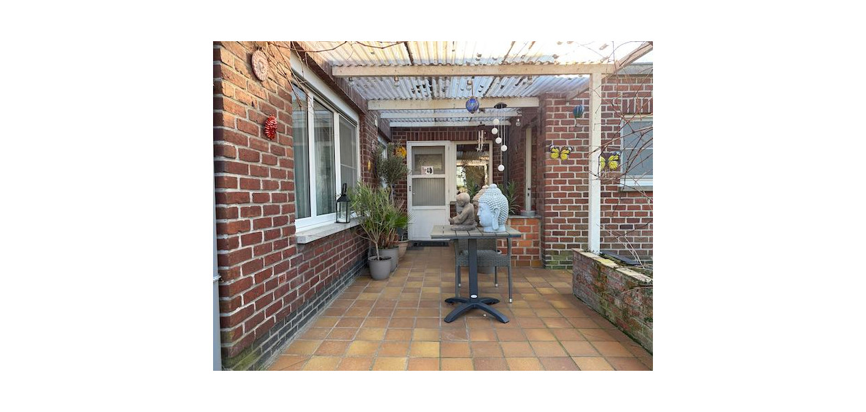 RUSTIG GELEGEN HOB IN RESIDENTIËLE WIJK, 3 SLAAPKAMERS, TUIN & GARAGE