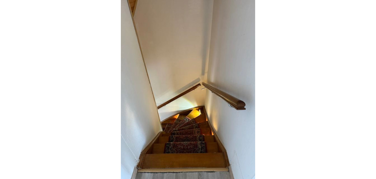 RUSTIG GELEGEN HOB IN RESIDENTIËLE WIJK, 3 SLAAPKAMERS, TUIN & GARAGE