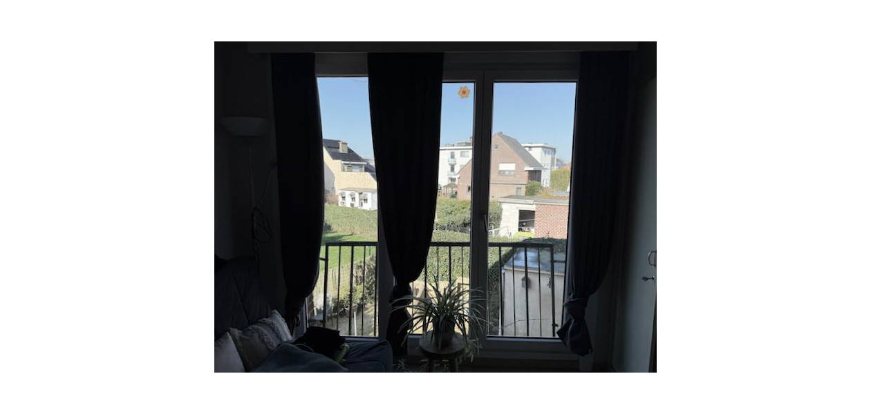 RUSTIG GELEGEN HOB IN RESIDENTIËLE WIJK, 3 SLAAPKAMERS, TUIN & GARAGE