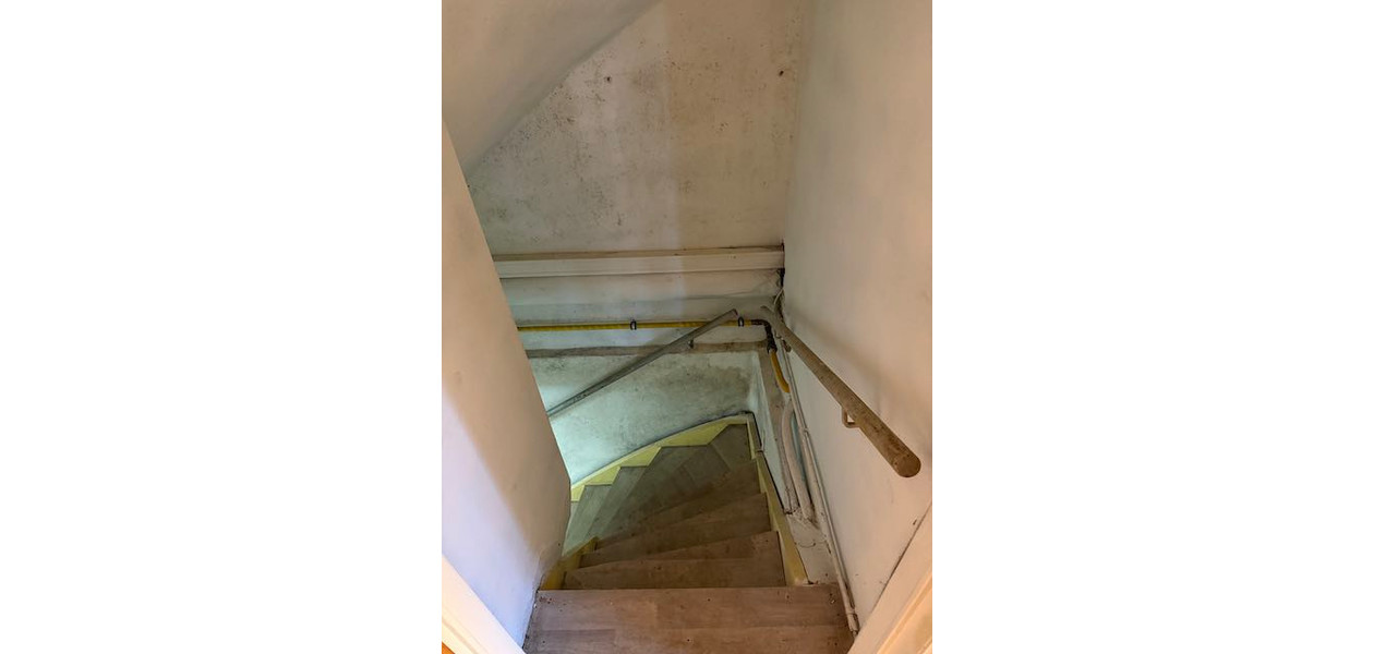 RUSTIG GELEGEN HOB IN RESIDENTIËLE WIJK, 3 SLAAPKAMERS, TUIN & GARAGE